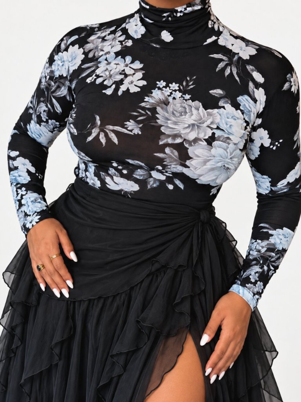 Diana Belle Black & White Floral Mock Neck Top – Size S